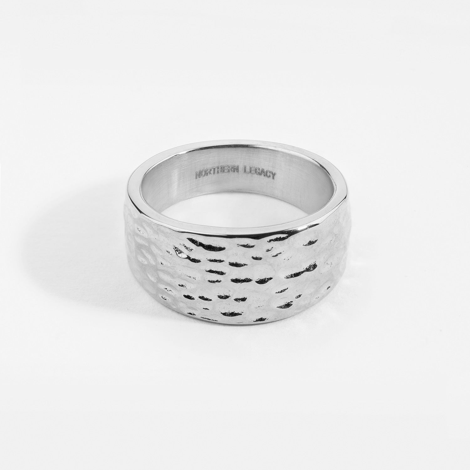 Sølvtonet Hammered Signature Ring Str Herre Northern Legacy - Northernlegacy Fingerringe  - 5740028208686